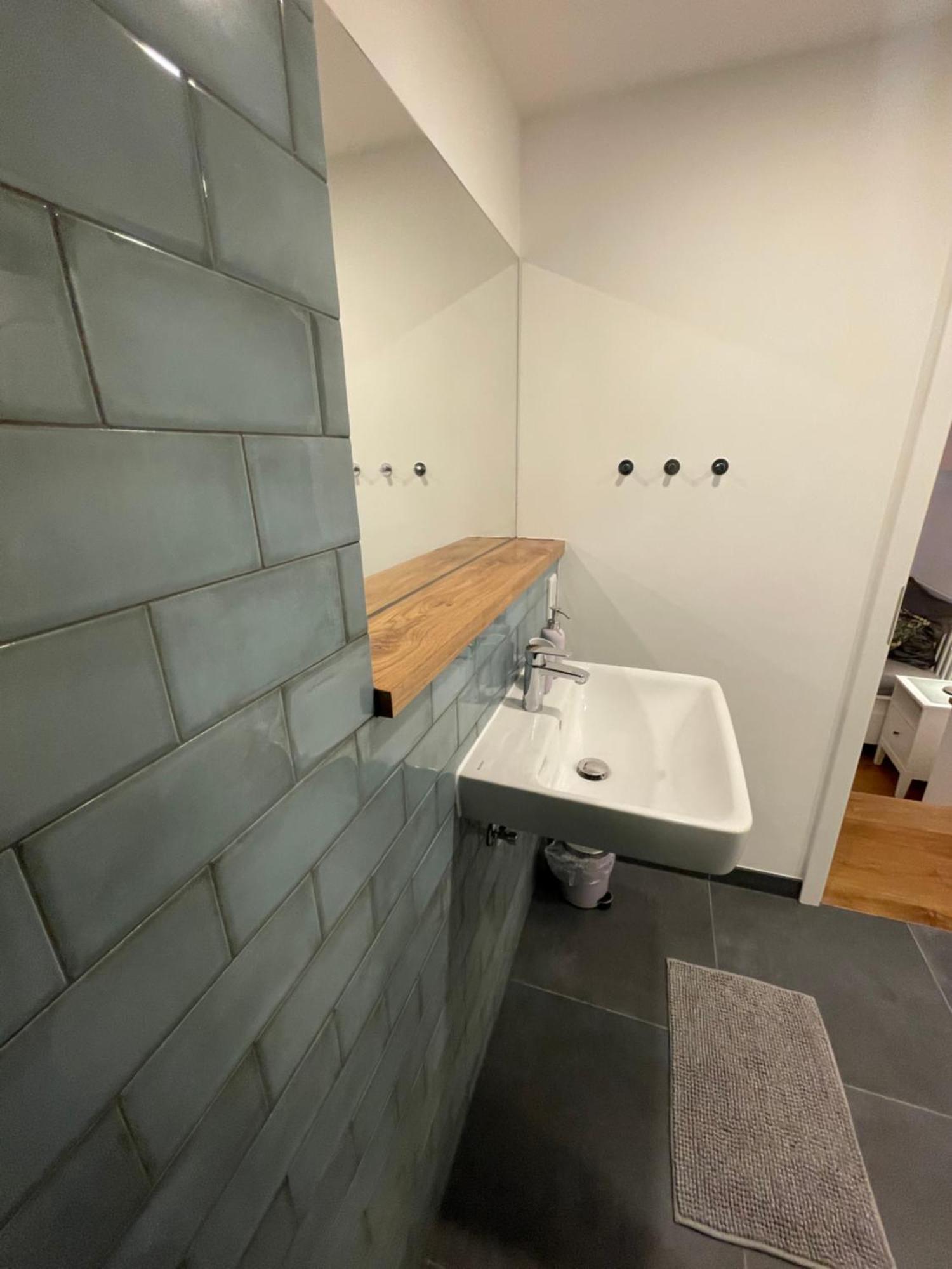 Boutique Hotel Pension Luisengruen Kueche 1Gbs Wlan Netflix Disney Magentatv Chemnitz Esterno foto